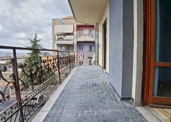 Balcone - Quadrilocale Via Catania
 
284, Adrano - foto 20