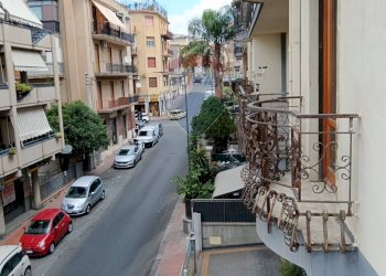 Edificio all\'aperto - Quadrilocale Via Catania
 
284, Adrano - foto 22