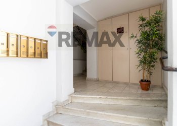 Ricezione / Lobby - Quadrilocale Via Catania
 
284, Adrano - foto 3