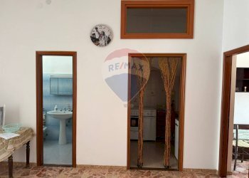 Hall / corridoio - Appartamento Via Dante Alighieri
 
15, Mattinata - foto 11