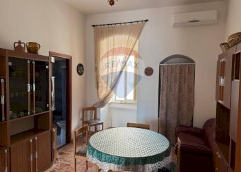 Sala da pranzo - Appartamento Via Dante Alighieri
 
15, Mattinata - foto 25