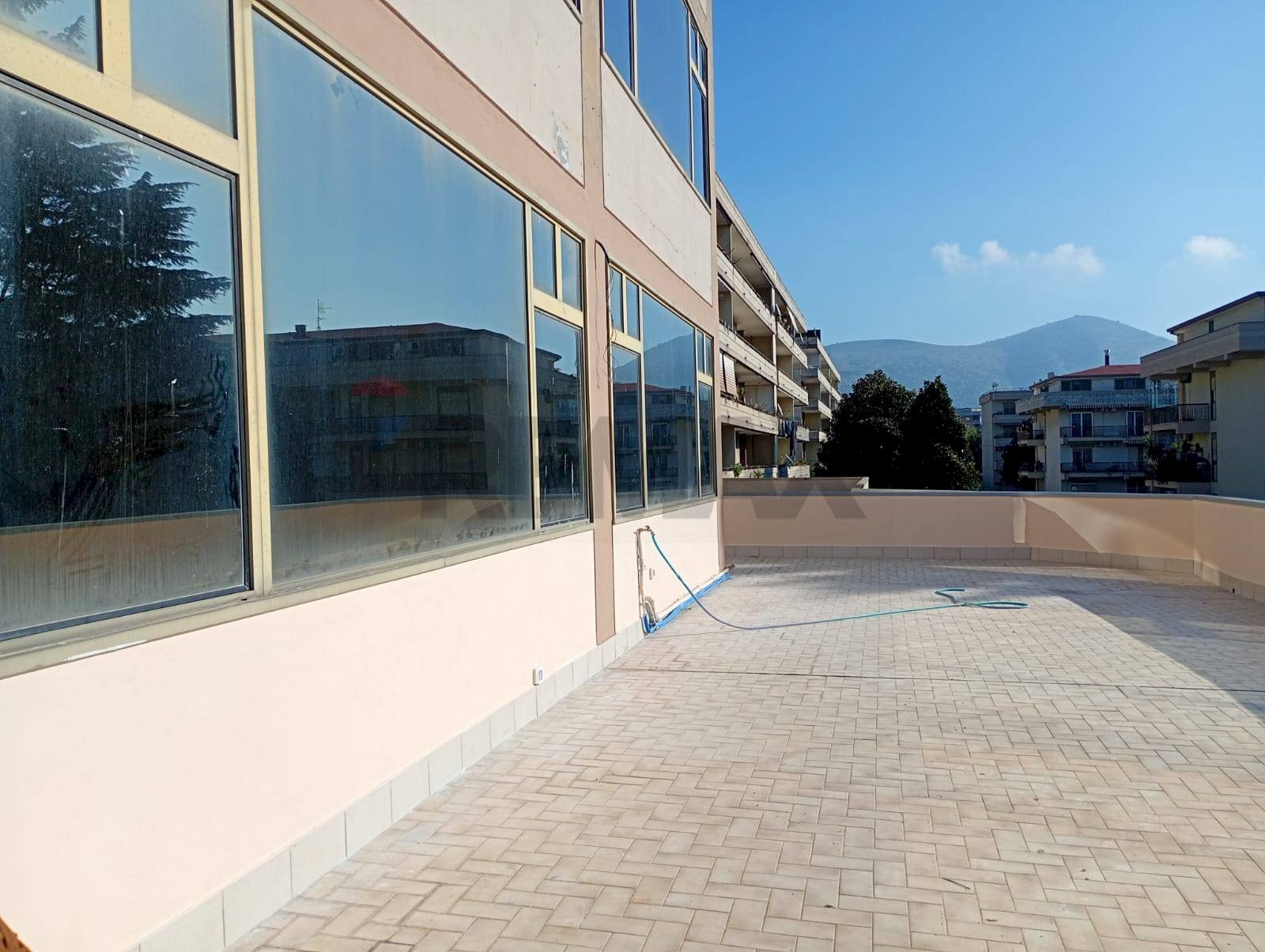 Edificio all\'aperto - Ufficio VIA C.LAVIANO
 
139, Caserta - foto 1