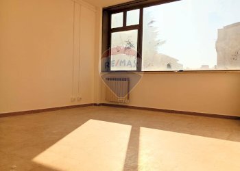 SECONDA STANZA  USO UFF - Ufficio VIA C.LAVIANO
 
139, Caserta - foto 11