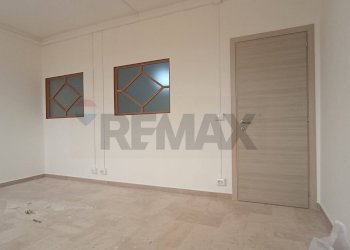 Stanza vuota - Ufficio VIA C.LAVIANO
 
139, Caserta - foto 5