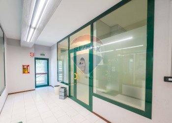 Ricezione / Lobby - Negozio Osio Sotto - foto 27