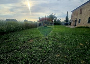 Giardino - Casa indipendente Via Rizza
 
23, Ferrara - foto 5