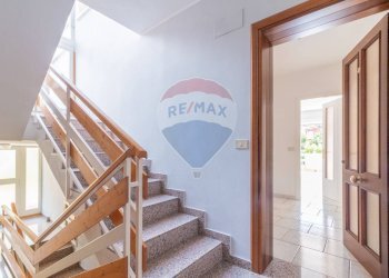 Scale - Appartamento Vasco De Gama
 
19, Canino - foto 7