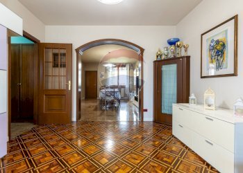 Sala da pranzo - Villa a Schiera Via Venticinque Aprile
 
47, Carpaneto Piacentino - foto 12