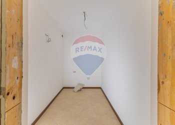 Stanza vuota - Trilocale Via Domenico Millelire
 
11, Sassari - foto 34