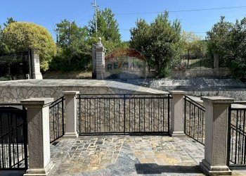 Terrazza - Villa Via Valloni
 
15, Colli a Volturno - foto 3