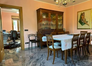 Sala da pranzo - Villa Via Valloni
 
15, Colli a Volturno - foto 22