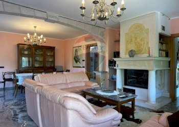 Soggiorno - Villa Via Valloni
 
15, Colli a Volturno - foto 1