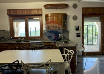 Cucina - Villa Via Valloni
 
15, Colli a Volturno - foto 42