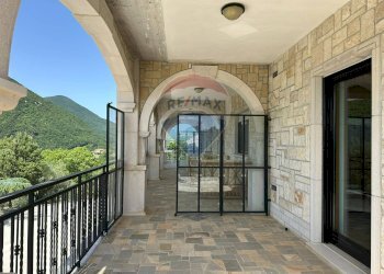 Terrazza - Villa Via Valloni
 
15, Colli a Volturno - foto 64