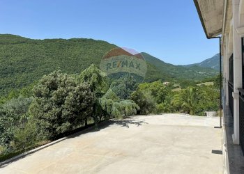 Vista delle montagne - Villa Via Valloni
 
15, Colli a Volturno - foto 67