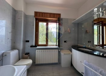 Bagno - Villa Via Valloni
 
15, Colli a Volturno - foto 98