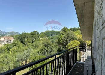 Balcone - Villa Via Valloni
 
15, Colli a Volturno - foto 122