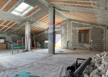 Parcheggio - Villa Via Valloni
 
15, Colli a Volturno - foto 127