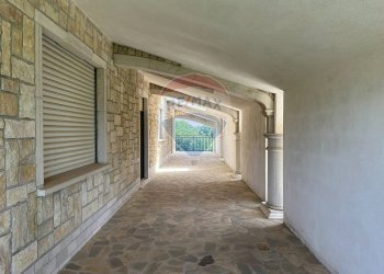 Hall / corridoio - Villa Via Valloni
 
15, Colli a Volturno - foto 135