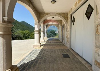 Edificio all\'aperto - Villa Via Valloni
 
15, Colli a Volturno - foto 155