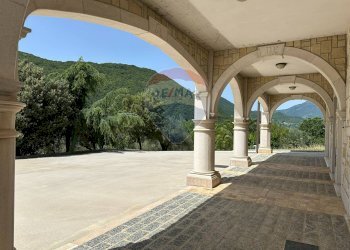 Terrazza - Villa Via Valloni
 
15, Colli a Volturno - foto 157