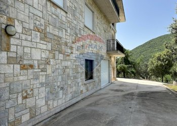 Terrazza - Villa Via Valloni
 
15, Colli a Volturno - foto 175