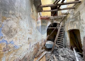 Scale - Casa indipendente Via Di Salvo
 
33, Bagheria - foto 3