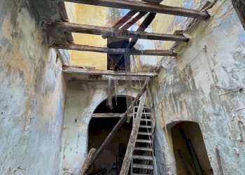 Scale - Casa indipendente Via Di Salvo
 
33, Bagheria - foto 10