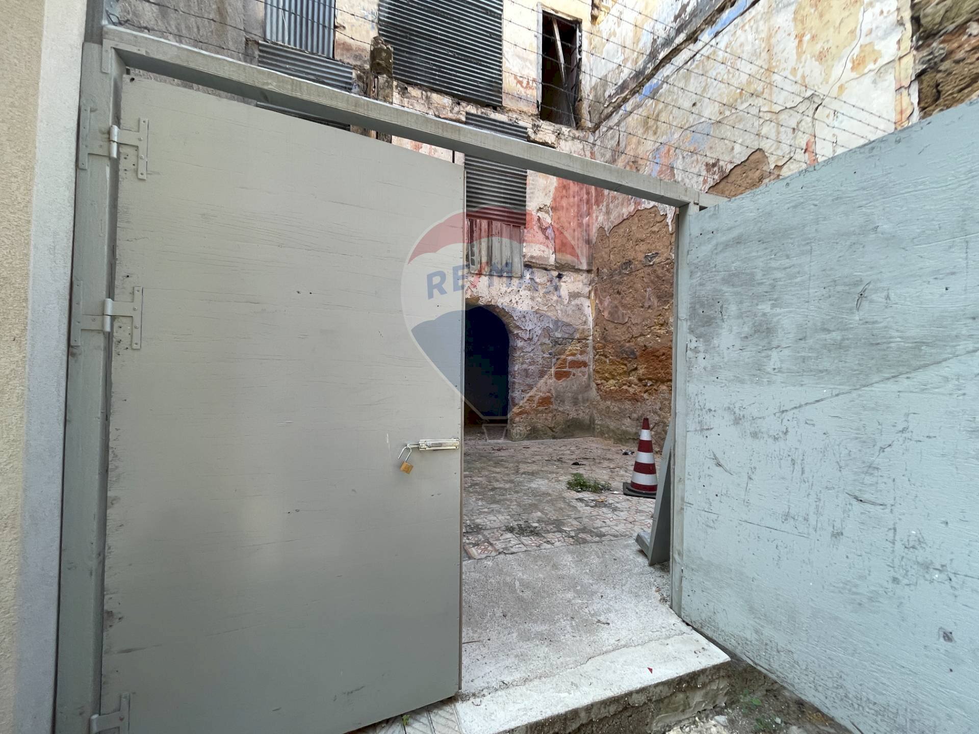 Non correlato - Trilocale Via Tornatore
 
26, Bagheria - foto 2