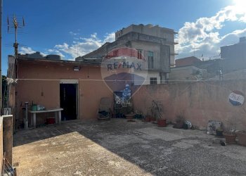 Casa all\'aperto - Trilocale Via Carrubbelle
 
26, Ragusa - foto 5