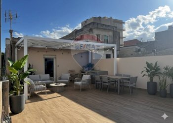 Terrazza - Trilocale Via Carrubbelle
 
26, Ragusa - foto 4