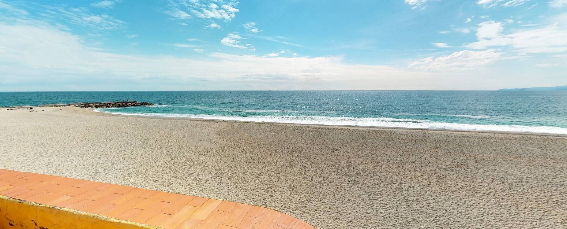 Foto 1 - Casa indipendente Via Lungomare Lido
 
36, Finale Ligure - foto 1