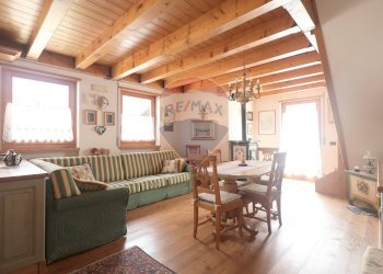 Sala da pranzo - Villa Bifamiliare VIA VALBELLA
 
5, Gallio - foto 1