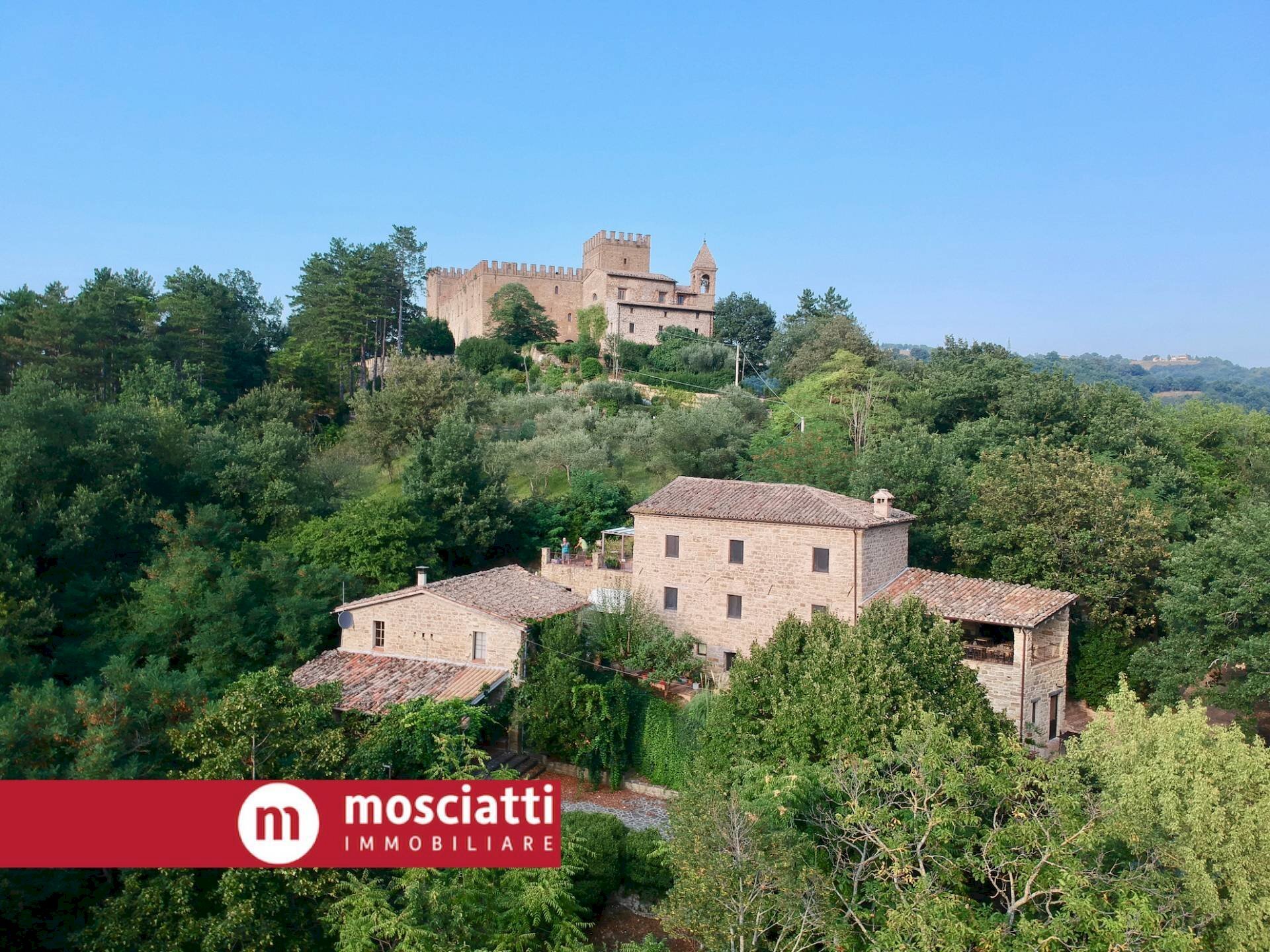 Foto 2 - Casa indipendente Località Rocca D'Ajello, Camerino - foto 2