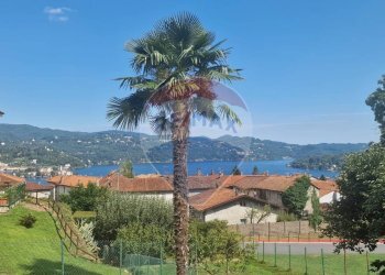 Vista delle montagne - Quadrilocale Via del Torchio
 
8, Pella - foto 1