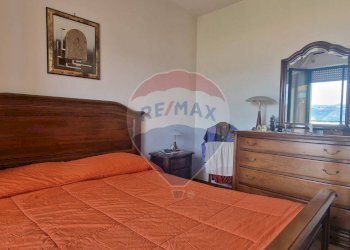 Camera / camera da letto - Quadrilocale Via del Torchio
 
8, Pella - foto 16