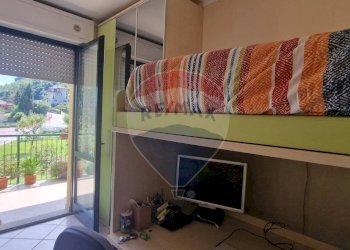 Camera / camera da letto - Quadrilocale Via del Torchio
 
8, Pella - foto 27