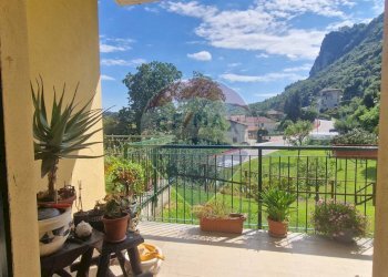 Balcone - Quadrilocale Via del Torchio
 
8, Pella - foto 30