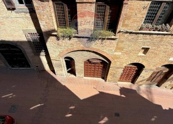 Edificio all\'aperto - Apartment Via Del Castello
 
14, San Gimignano - photo 23