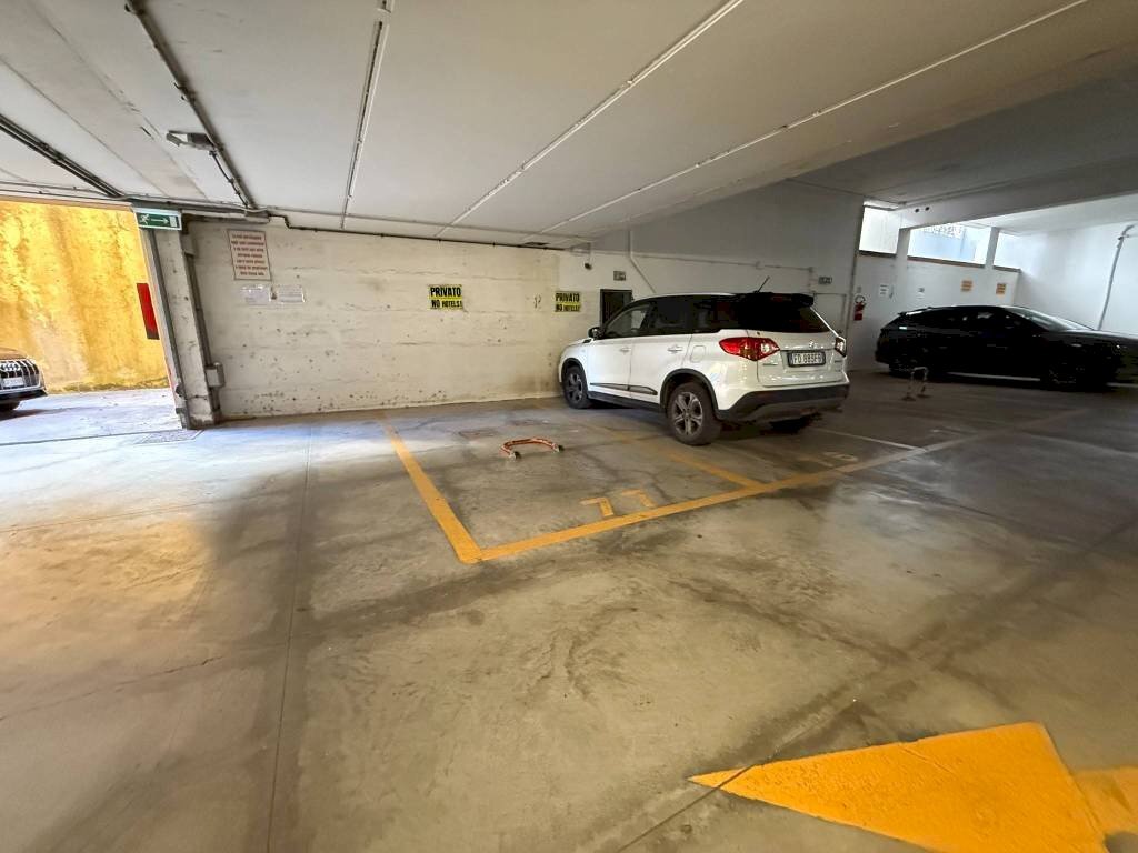 Posto macchina - Box via Giuseppe Verdi, Cattolica - photo 2