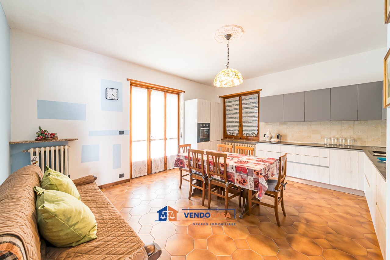 Independent house Cherasco - photo 1