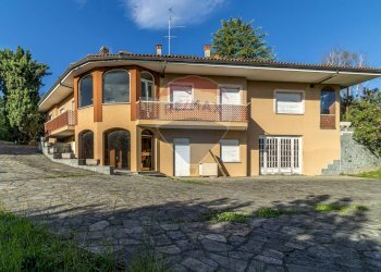 Villa Via Castellazzo, 29 
 Occhieppo Superiore, Occhieppo Superiore - foto 3