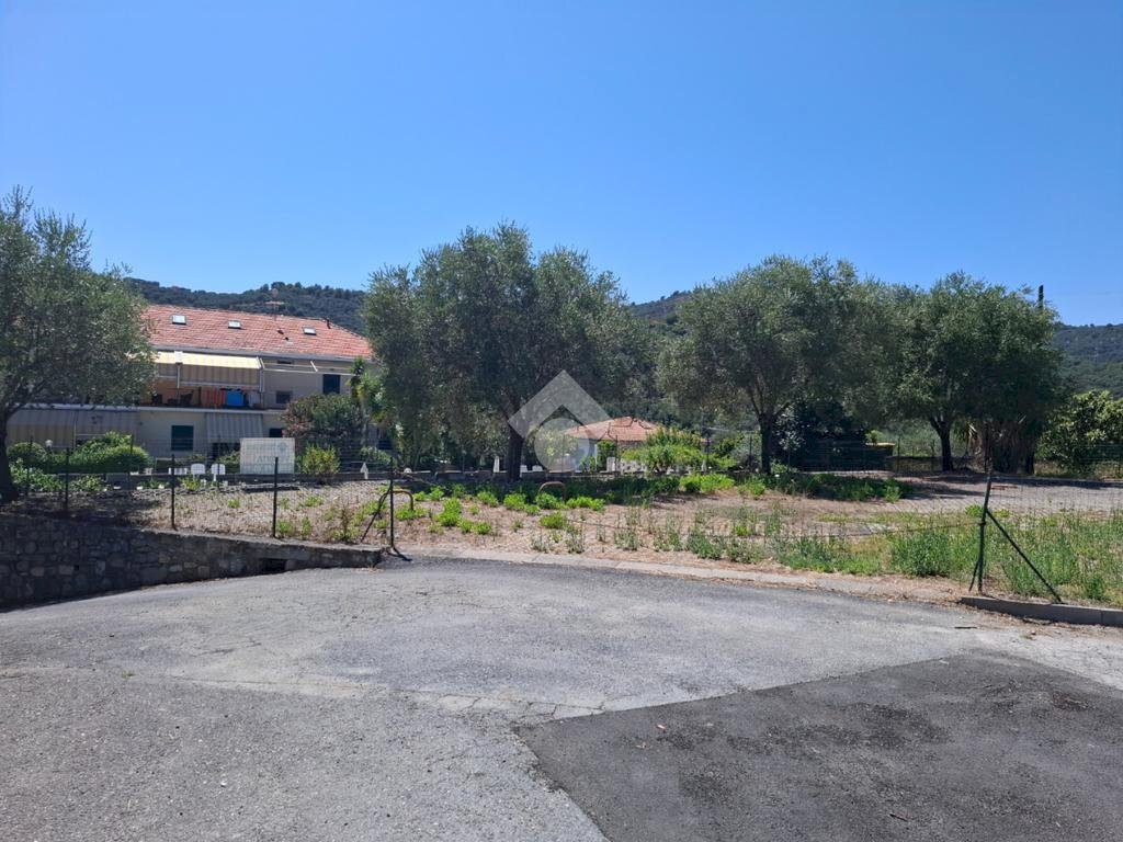 Posto Auto Via Caduti di Nassiriya, Diano Castello - foto 3