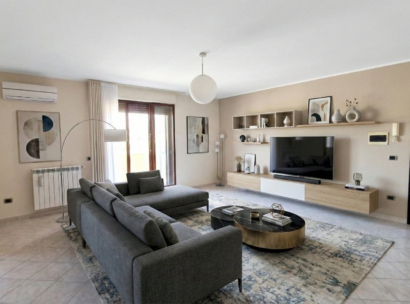 Appartamento Mondragone - foto 1
