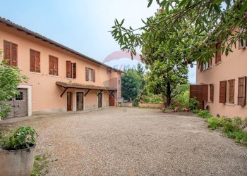 Casale Via Terzago, 7-9 
 Calvagese della Riviera, Calvagese della Riviera - foto 2