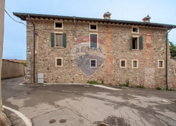 Casale Via Terzago, 7 
 Calvagese della Riviera, Calvagese della Riviera - foto 1