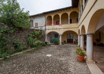 Casale Via Terzago, 7 
 Calvagese della Riviera, Calvagese della Riviera - foto 7