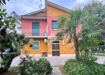 Independent house Via Canale, Molinella - photo 2