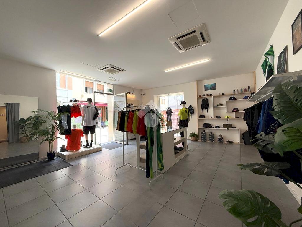 Shop Corso Garibaldi, Forlì - photo 3