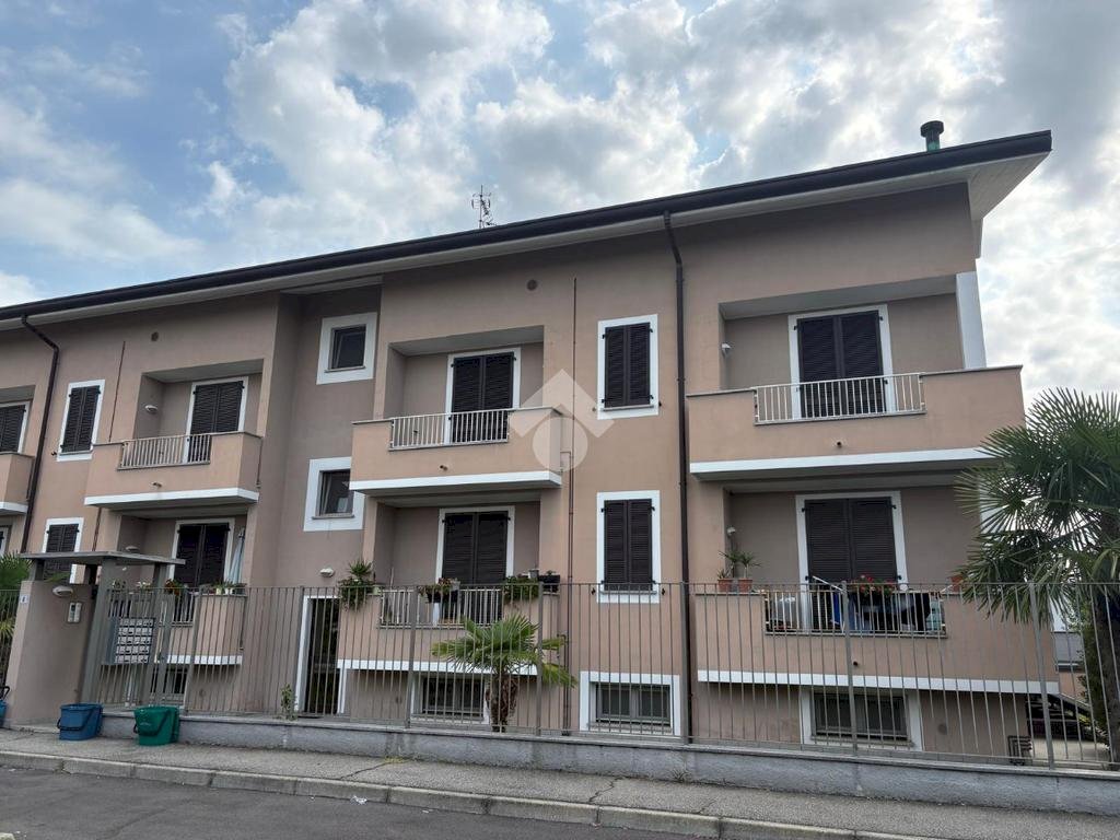 Two-room apartment Via Giovanni Paolo II, Casorezzo - photo 1